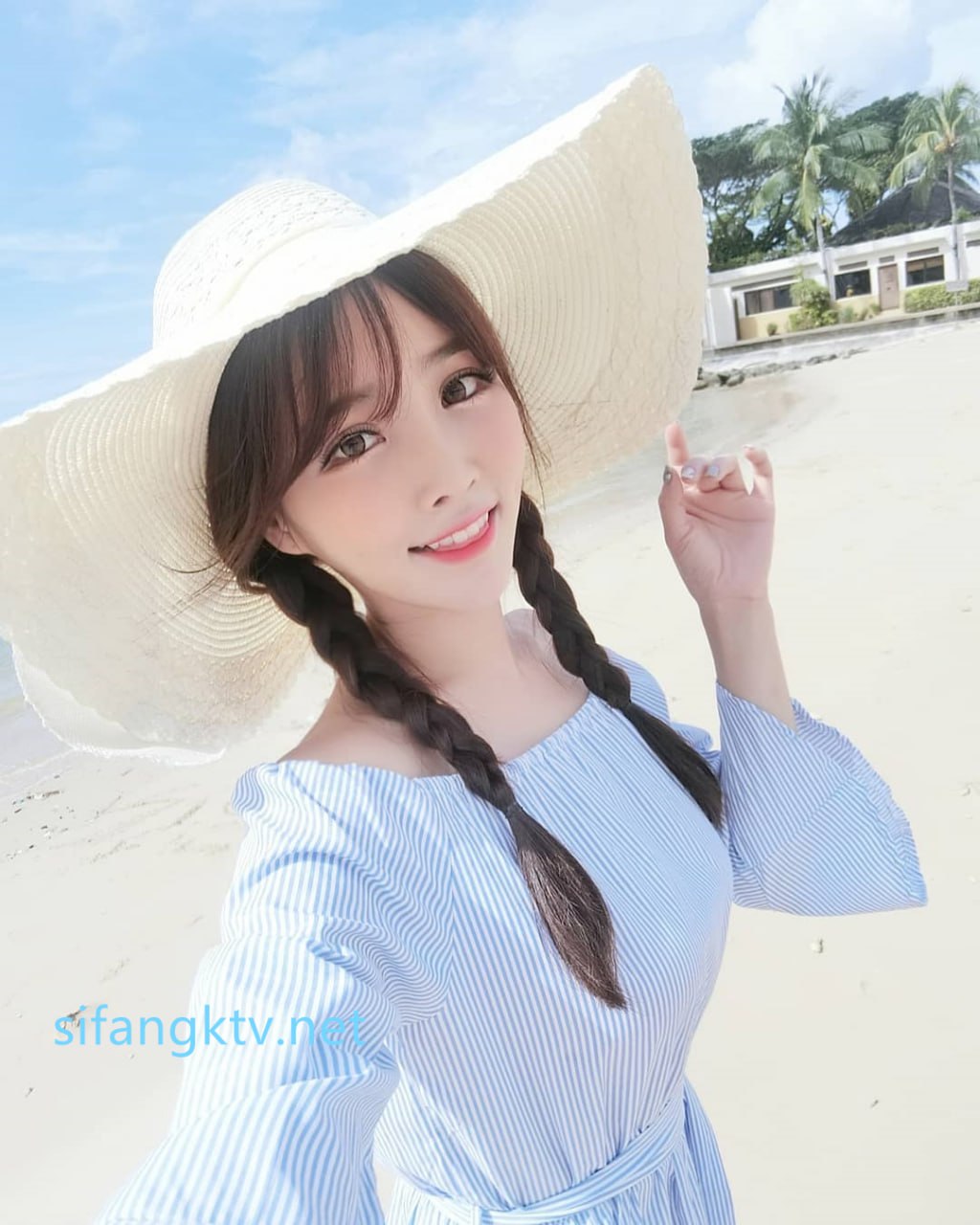 【2023-03-21】outdoor nude video💕.m4v